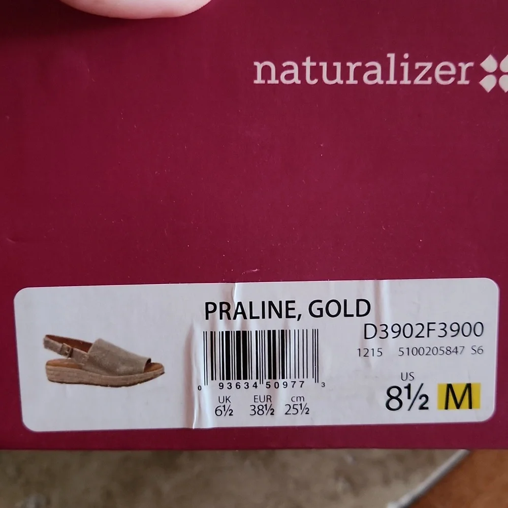 Naturalizer womans praline gold wedge sandal size 8.5 - Picture 12 of 12